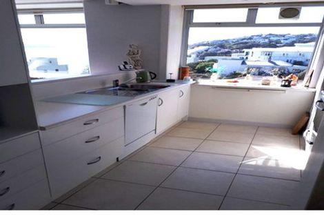 Photo of property in Jerningham Apartments, 20 Oriental Terrace, Oriental Bay, Wellington, 6011