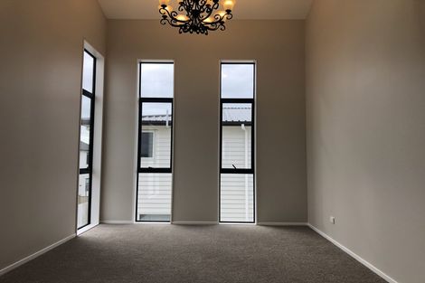 Photo of property in 8 Turret Lane, Hobsonville, Auckland, 0616