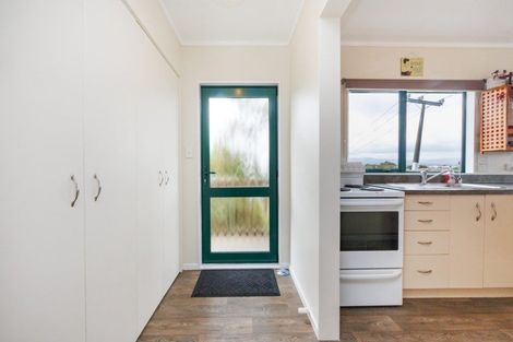 Photo of property in 23 Lydia Place, Kelvin Grove, Palmerston North, 4414