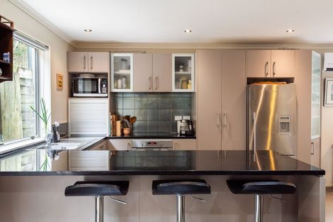 Photo of property in 17 Nimstedt Avenue, Oteha, Auckland, 0632