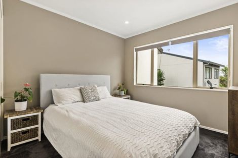 Photo of property in 63 Pooks Road, Ranui, Auckland, 0612