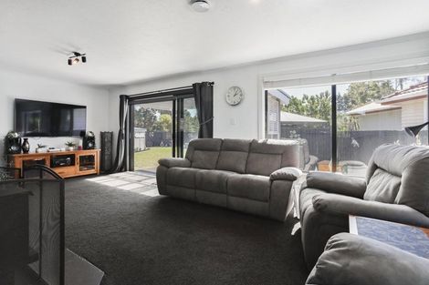 Photo of property in 17 Colac Street, Avondale, Christchurch, 8061