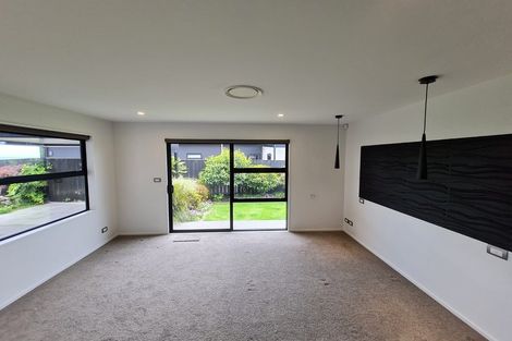 Photo of property in 152 Penruddock Rise, Westmorland, Christchurch, 8025
