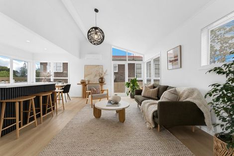 Photo of property in 36 Normandy Place, Henderson, Auckland, 0610