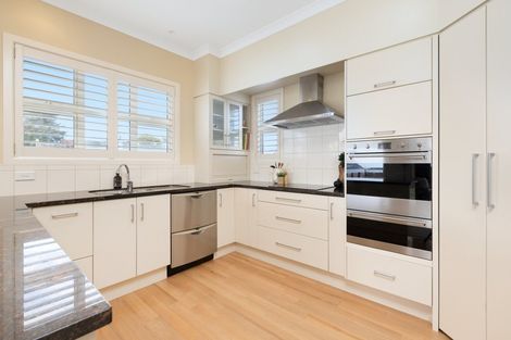 Photo of property in 444 Otumoetai Road, Otumoetai, Tauranga, 3110
