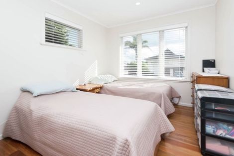 Photo of property in 8 Evelyn Road, Cockle Bay, Auckland, 2014