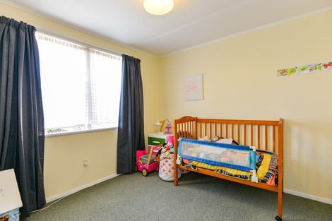 Photo of property in 38 Folkestone Drive, Flaxmere, Hastings, 4120