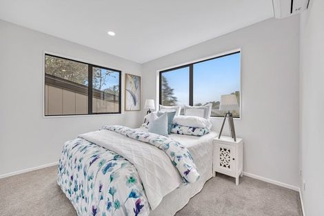 Photo of property in 25c Lavery Place, Sunnynook, Auckland, 0632