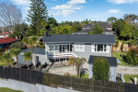 Photo of property in 38 Sunvue Road, Glen Eden, Auckland, 0602