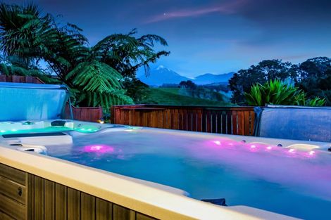 Photo of property in 40 Redwood Crescent, Hurdon, New Plymouth, 4310