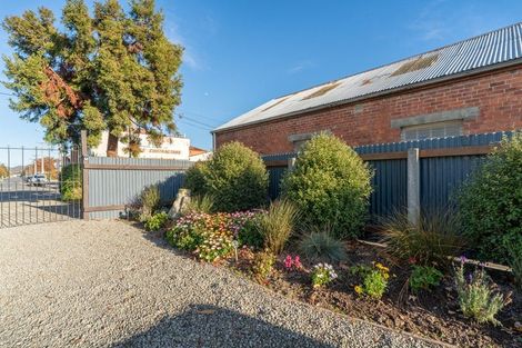Photo of property in 100 High Street, Waimate, 7924