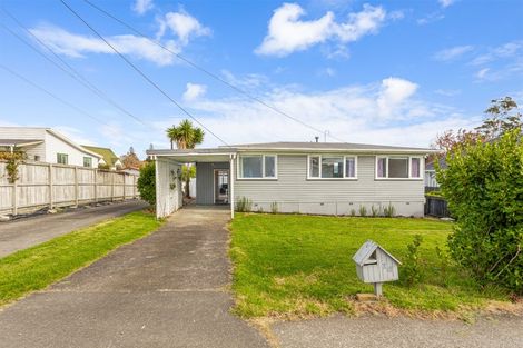 Photo of property in 14 Tapu Road, Huapai, Kumeu, 0810