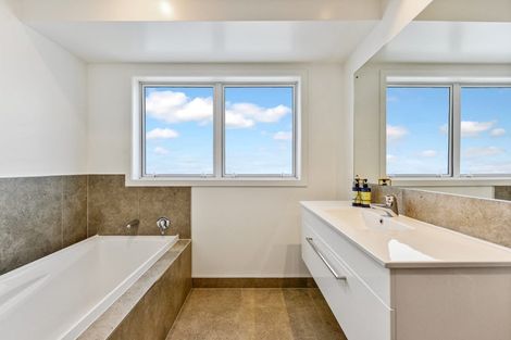 Photo of property in 3 Matlock Lane, Dinsdale, Hamilton, 3204