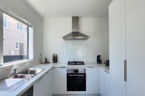 Photo of property in 4b Rahui Street, Strathmore Park, Wellington, 6022