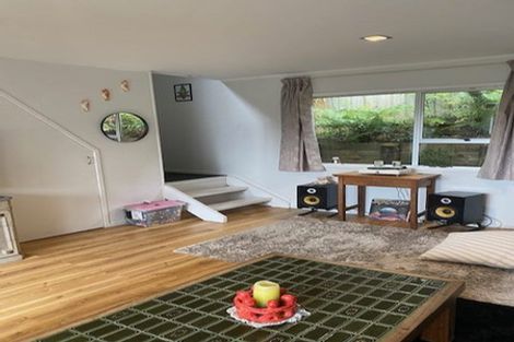 Photo of property in 19 John Road, Stanmore Bay, Whangaparaoa, 0932