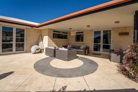 Photo of property in 41 Cambelldon Crescent, Stoke, Nelson, 7011
