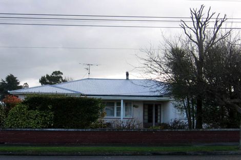 Photo of property in 21 Cambridge Terrace, Masterton, 5810