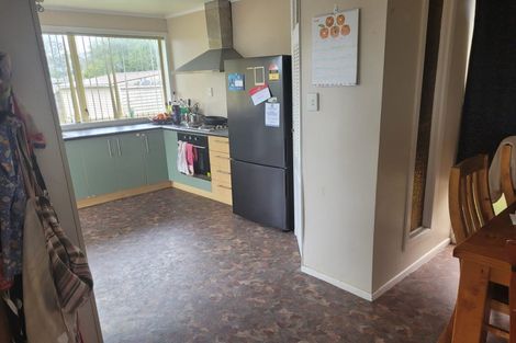 Photo of property in 21 Maui Pomare Street, Blockhouse Bay, Auckland, 0600