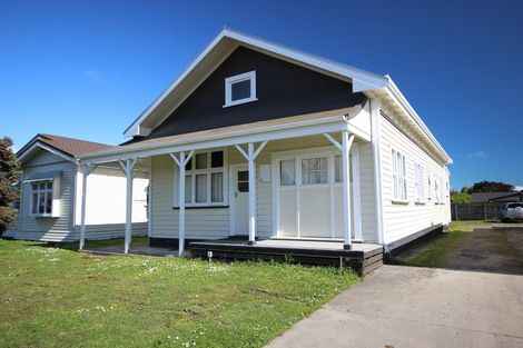 Photo of property in 8 Pirie Street, Palmerston North, 4410