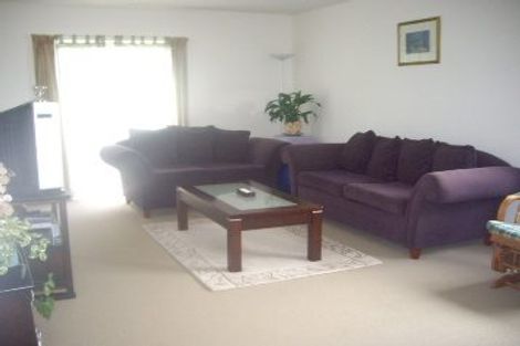 Photo of property in 18b Becroft Drive, Forrest Hill, Auckland, 0620