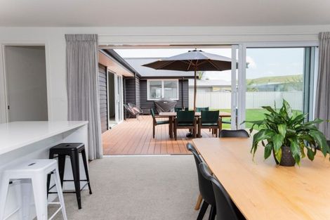 Photo of property in 53 Hamilton Drive, Wainui, Gisborne, 4010