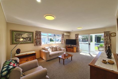 Photo of property in 1 Allman Drive, Coromandel, 3506