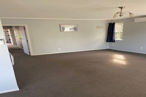 Photo of property in 35a Ranui Terrace, Tawa, Wellington, 5028
