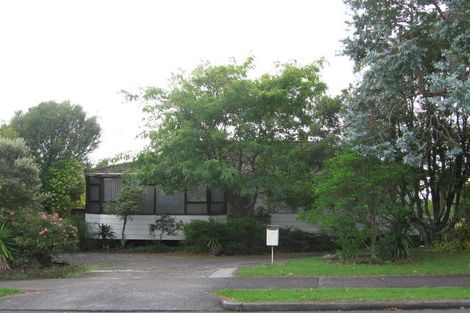 Photo of property in 4 George Herring Place, Glen Eden, Auckland, 0602