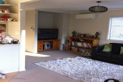 Photo of property in 33 Ngaio Gorge Road, Ngaio, Wellington, 6035