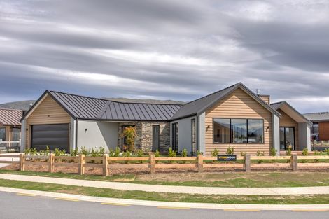 Photo of property in 14 Campbell Road, Wanaka, 9305