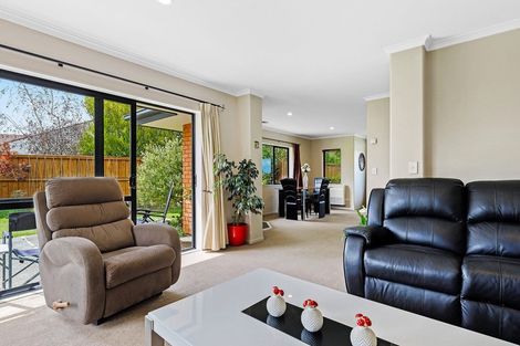 Photo of property in 8 Clifford Place, Amberley, 7410