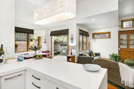 Photo of property in 37 Herald Street, Berhampore, Wellington, 6023