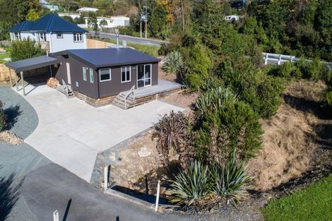 Photo of property in 1 Wilson Street, Havelock, 7100