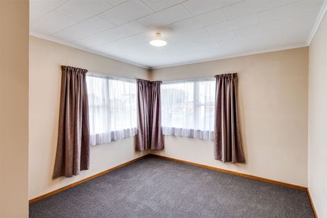 Photo of property in 10 Trevelyan Street, Onekawa, Napier, 4110