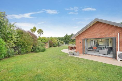 Photo of property in 8 Haydon Place, Amberley, 7410