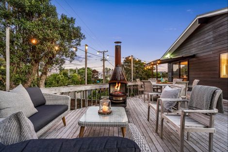 Photo of property in 34 Grand View Road, Leigh, 0985