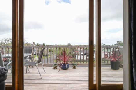 Photo of property in 24 Rothesay Place, Dinsdale, Hamilton, 3204