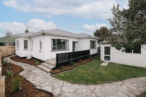 Photo of property in 28 Aberdeen Avenue, Takaro, Palmerston North, 4412