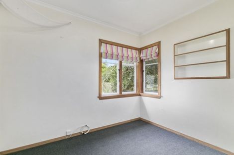 Photo of property in 10 Hugh Duncan Street, Haywards, Lower Hutt, 5018