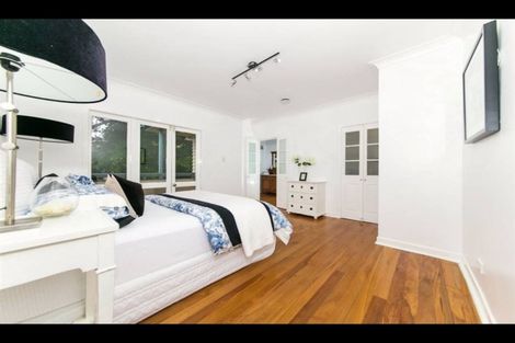 Photo of property in 12 Rossmore Terrace, Murrays Bay, Auckland, 0630