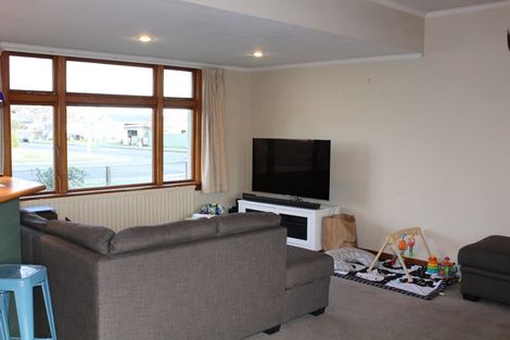 Photo of property in 32 Mary Street, Winton, 9720