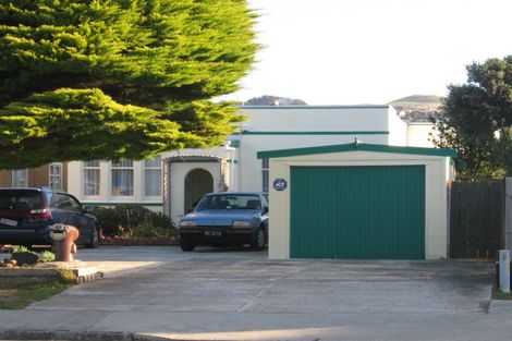 Photo of property in 68 Main Road, Titahi Bay, Porirua, 5022