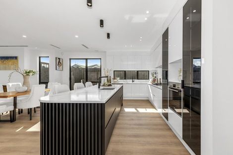 Photo of property in 13 Catalina Avenue, Rosehill, Papakura, 2113