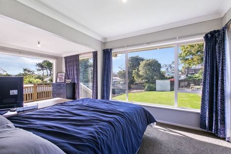 Photo of property in 10 Wharf Road, Te Atatu Peninsula, Auckland, 0610