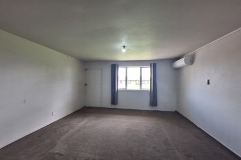 Photo of property in 4/90 Kenderdine Road, Papatoetoe, Auckland, 2025