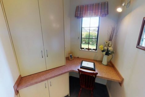 Photo of property in 6 Hillcrest Lane, Levin, 5510