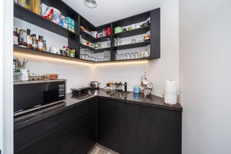 Photo of property in 59 Parrs Road, Hurworth, New Plymouth, 4371