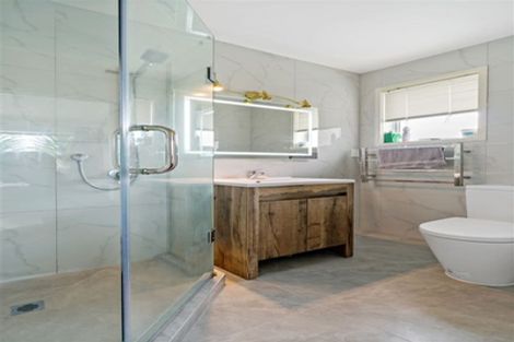 Photo of property in 68 Willis Road, Papakura, 2110