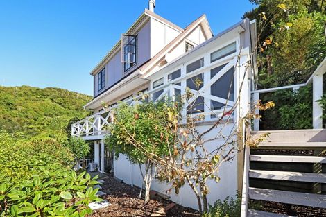 Photo of property in 50 Wrights Hill Road, Karori, Wellington, 6012