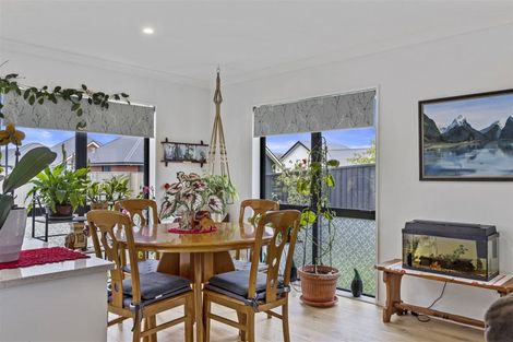 Photo of property in 10 Pembrook Close, Rangiora, 7400